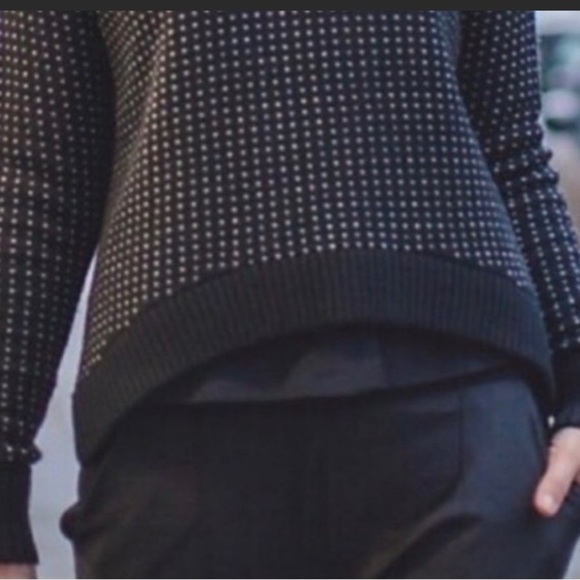 LULULEMON Yogi Crew Sweater Zips EUC - Picture 6 of 11